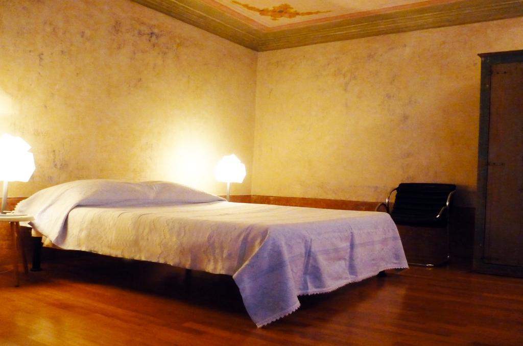 Camera Con Vista Fossombrone Room photo